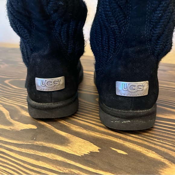 Ugg Cardi Cable Knit Boots Women’s Size 8 Black Sweater | Color: Black | Size: 8 - Picture 2 of 5